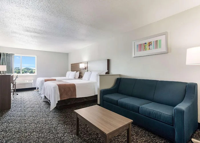 Quality Inn & Suites Ferdinand